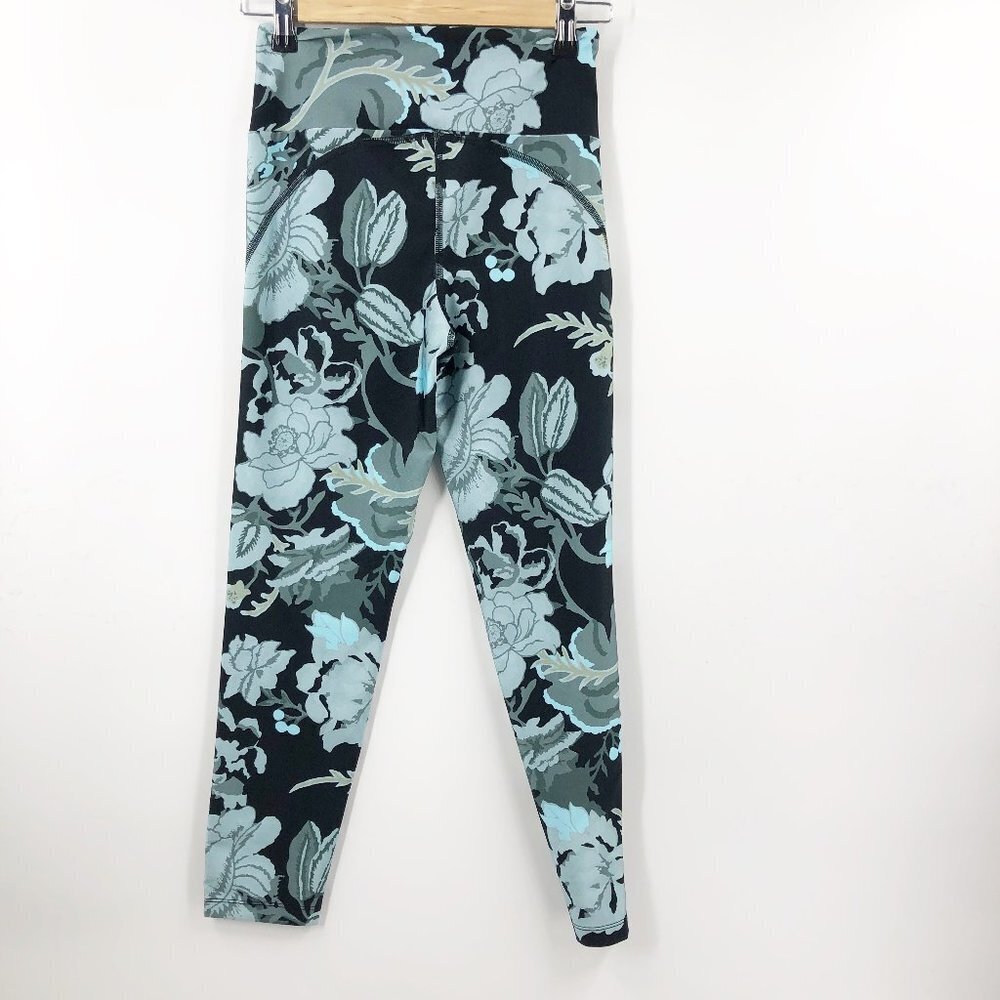Maaji Dazeful Floral Black And Green Floral Leggings Activewear Small — image 5 of 5